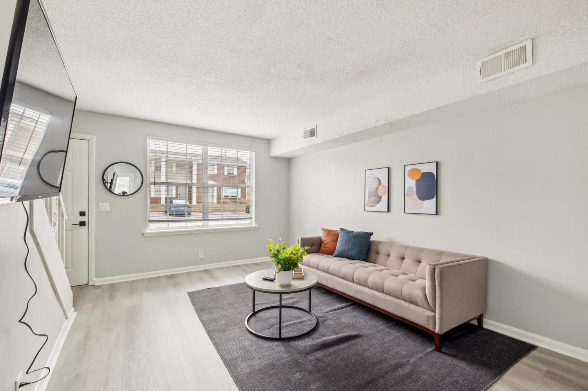 شقة Brentwood U5 I Cozy & Comfy I 2Bd I Free Parking ناشفيل المظهر الخارجي الصورة